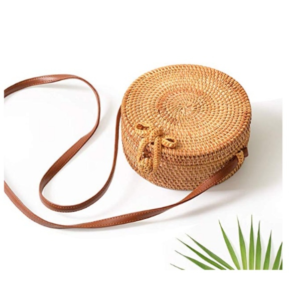 Women's Round Rattan Cross-body Bag - Picture 2 of 4